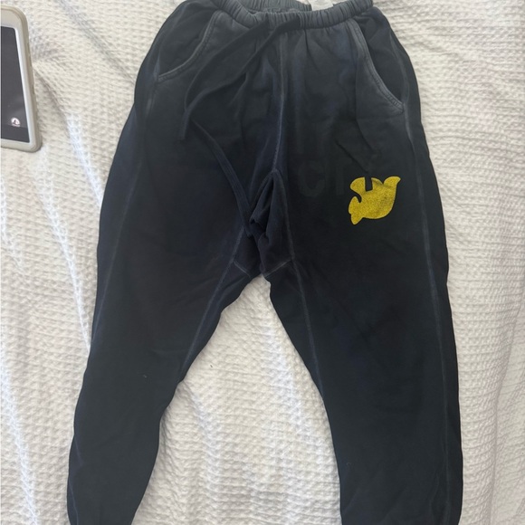 FREECITY
Super Fluffy Pocket Sweatpants - Picture 5 of 13